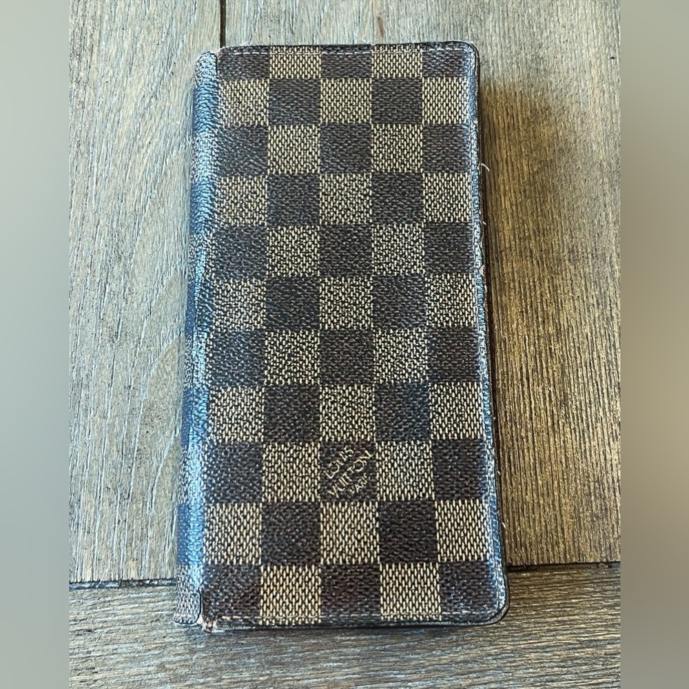 Authentic Louis Vuitton Damier Ebene bifold